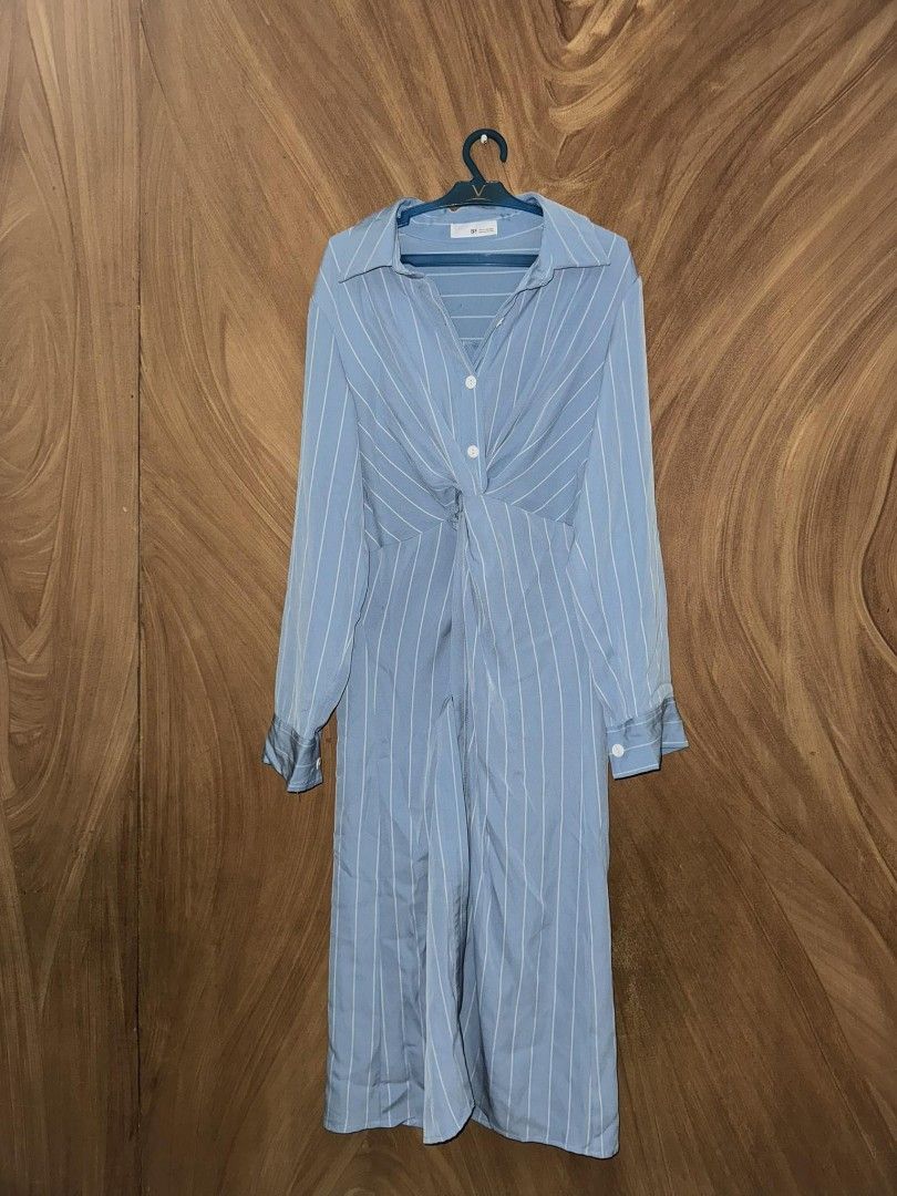 Powder Blue long sleeve dress (Category: Dresses) located in Pasig City. Submitted by itsrubyred (Listing ID 1286480297, Image 1). Description: .