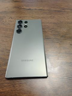 （分類：）位於 。 由 toxicccc 提交（商品編號 1286471284，圖片 1）。簡介： 。