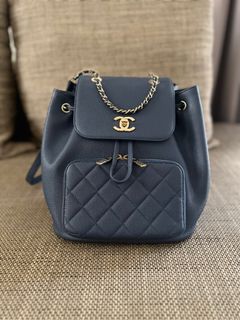 (Category: ) located in . Submitted by kbernalcloset (Listing ID 1286454765, Image 1). Description: .