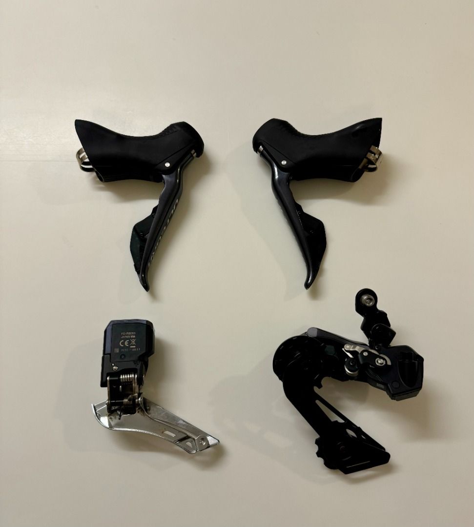 Shimano ultegra di2 deals disc r8070 shifters