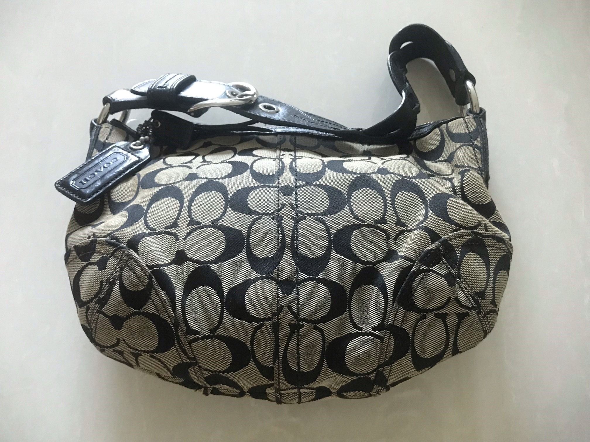 Poshmark shop coach handbags