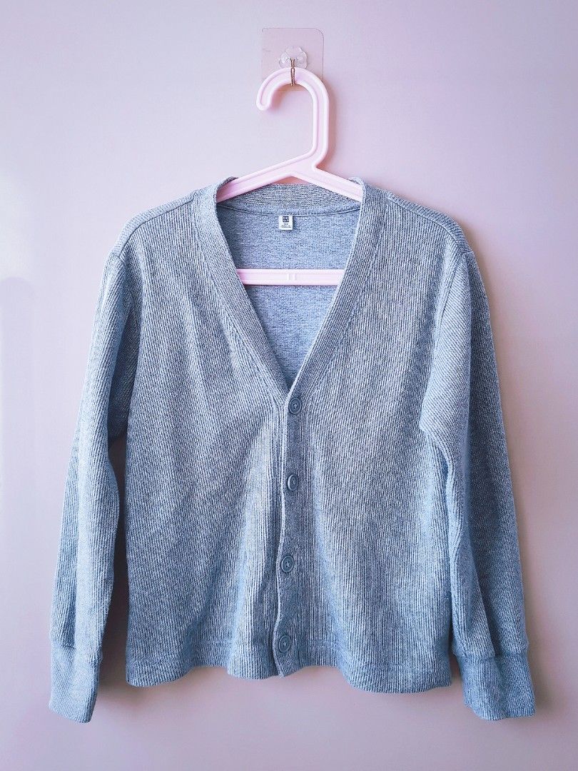 Size 120cm Kid s Boy s Girl s UNIQLO Grey V Neck Spring Autumn Sweater