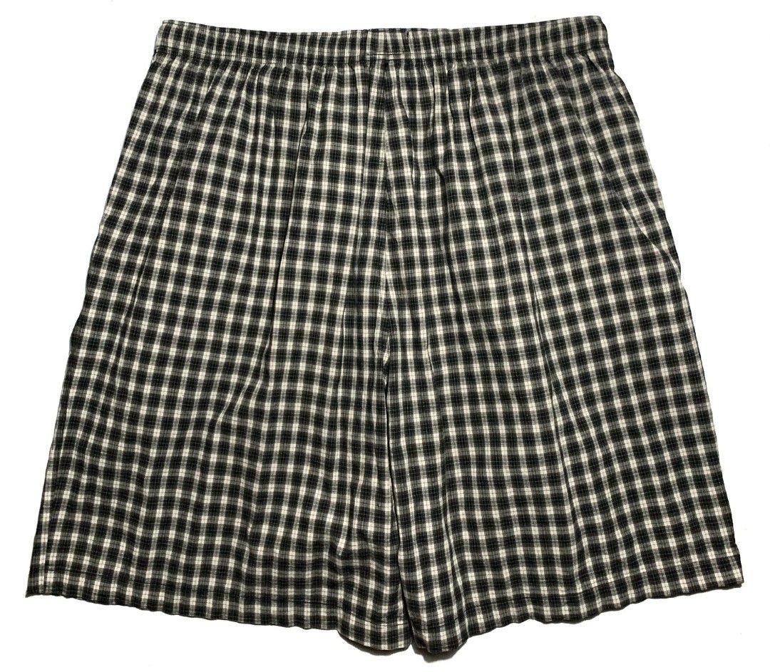 Size 36-44” - Sonoma Stretch Oversize Checkered Shorts Preloved BS1036 (Category: Shorts) located in Las Pinas. Submitted by szorty (Listing ID 1286428540, Image 2). Description: •PRELOVED• Onhand and ready to ship Brand: Sonoma Condition: Used Size: XL on tag Waist: 36-44 Length: 22 inches Pocket: 2 - All of our items are washed *Please see photos for flaws/issues if indicated. *Photos may vary from actual #sonoma #stretch #oversize #plussize #o