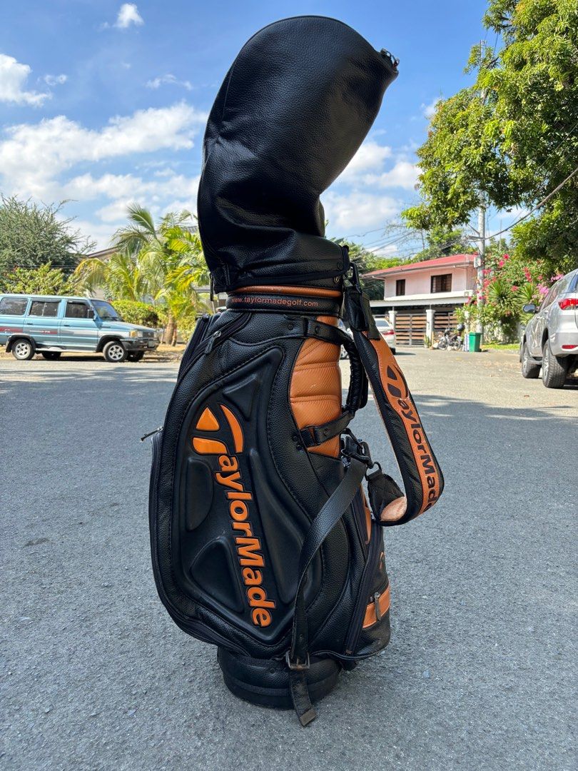 Spalding Golf Set with Taylormade Bag (Category: Golf) located in Manila. Submitted by eclipse58 (Listing ID 1286436310, Image 2). Description: COMPLETE Spalding RBI Two Golf Set ✅️ 3-9 Irons, Pitching Wedge & Sand Wedge ✅️ Spalding Driver, 4 & 7 Woods ✅️ Putter & Taylormade Golf Bag ✅️ Original Spalding Graphite Shaft & Grips ✅️ Very good condition & NO ISSUES Selling Price: 9,000 Location: Quezon City.