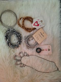 Take all bracelets, ring and necklace jewelries