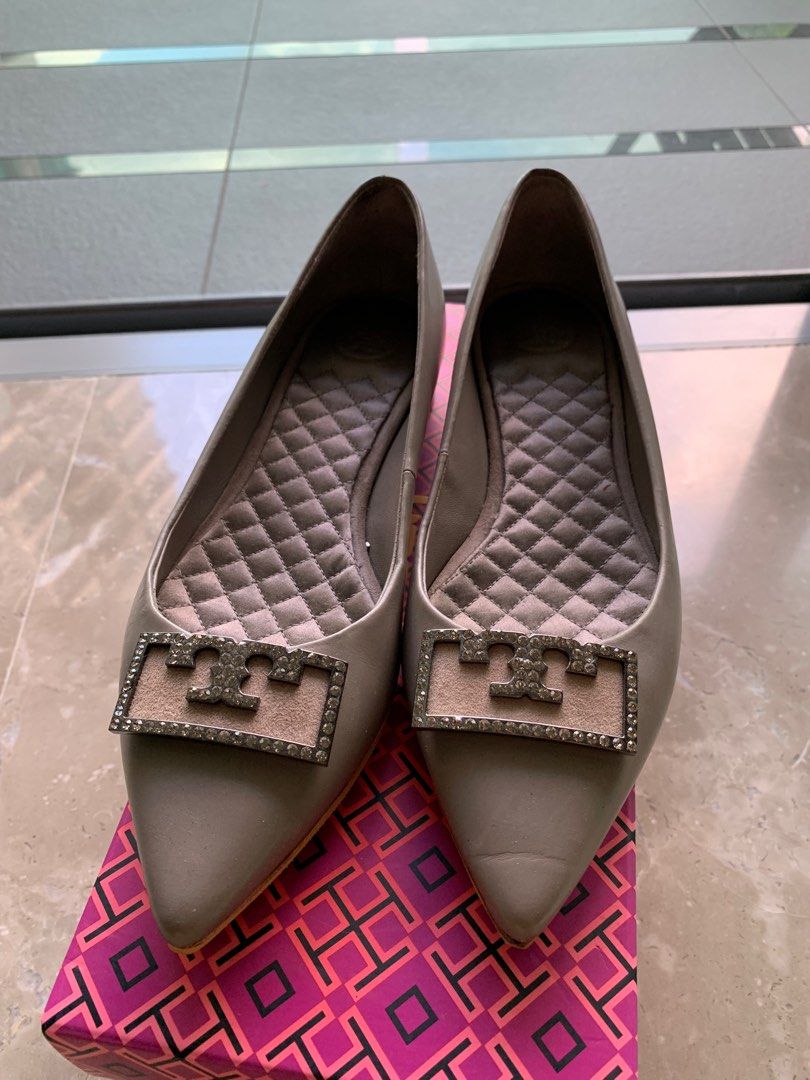 Tory burch gigi 2025 embellished leather flats