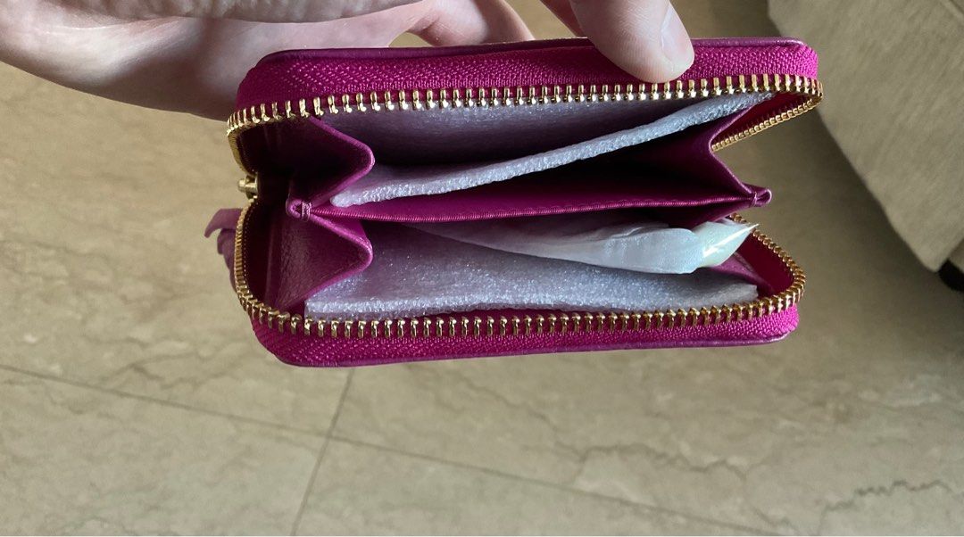 Tory burch 2025 zip coin case