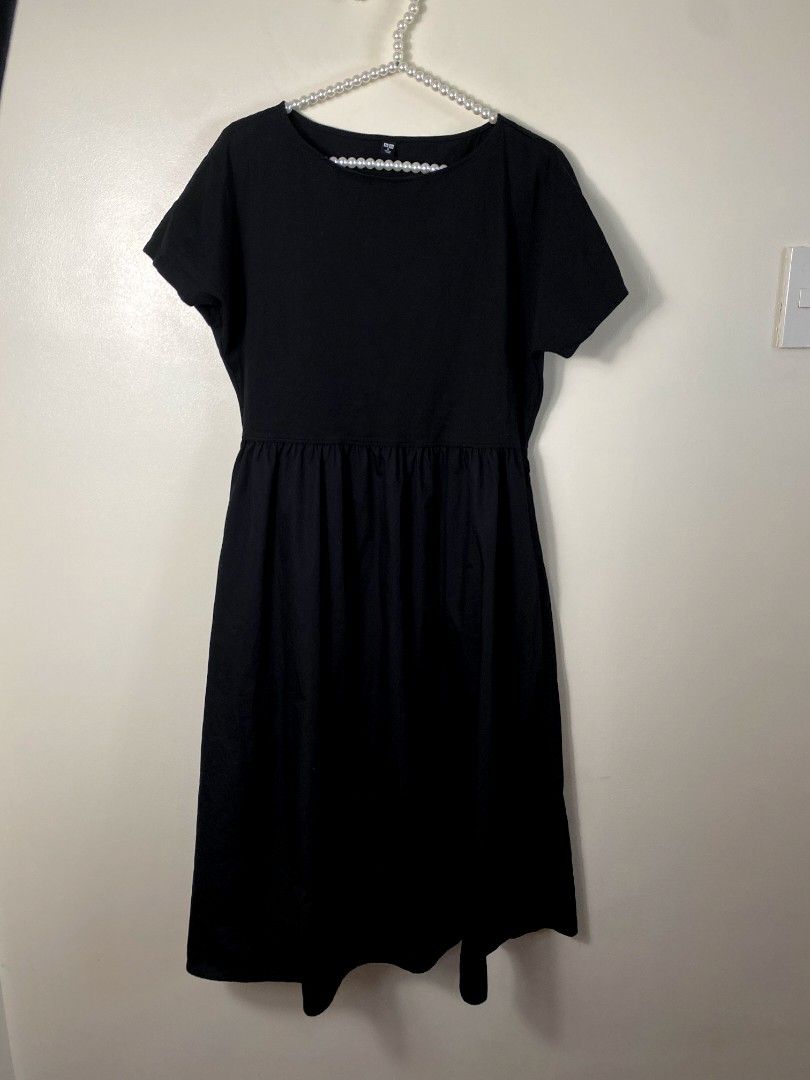 Uniqlo Combination Short Sleeve Flare Dress, Women's Fashion, Dresses &  Sets, Dresses on Carousell