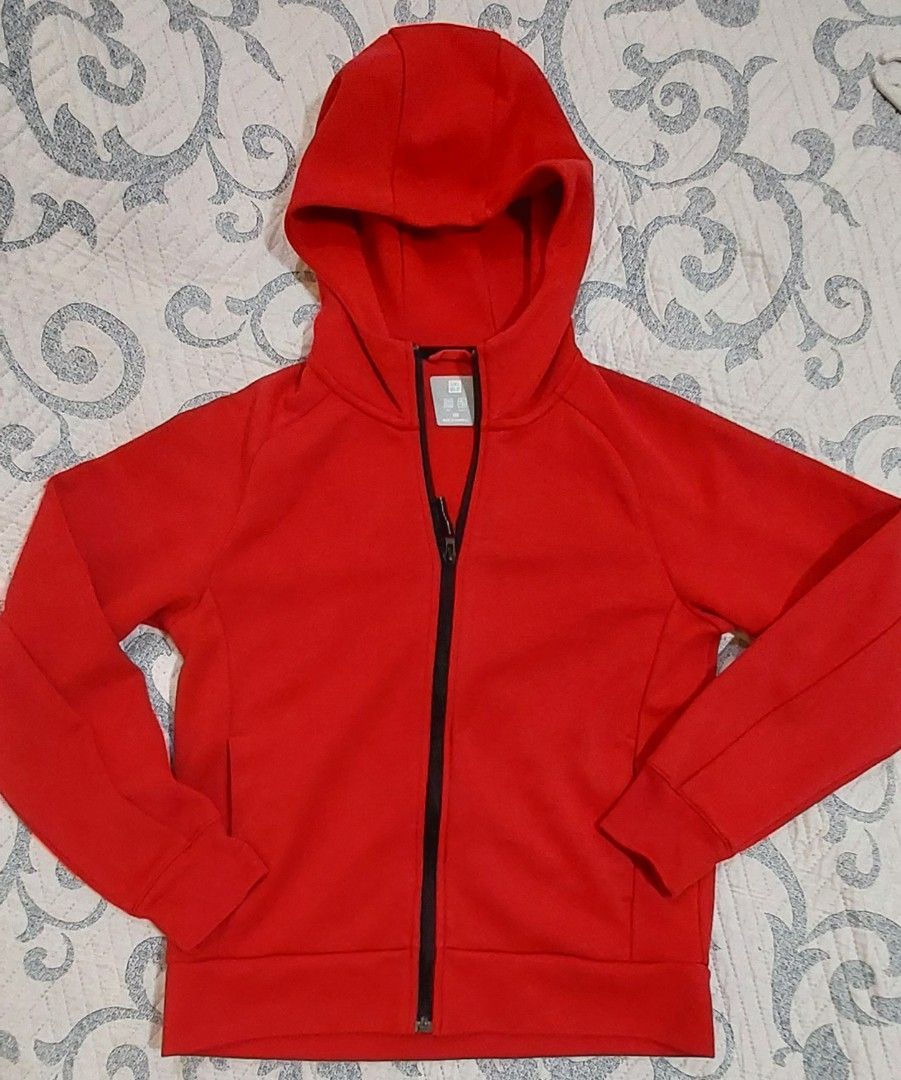 Uniqlo Hoodie (Category: Coats, Jackets and Outerwear) located in Manila. Submitted by mpirerules (Listing ID 1286558920, Image 1). Description: Uniqlo hoodie(boys) size 150 manage your expectations Shipping to be shouldered by buyer. No free shipping. No meet-ups..