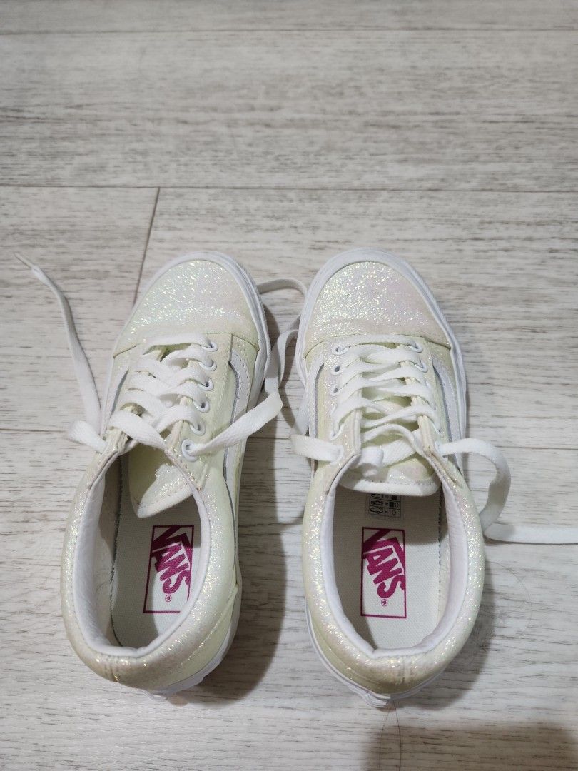 Girls sales gray vans