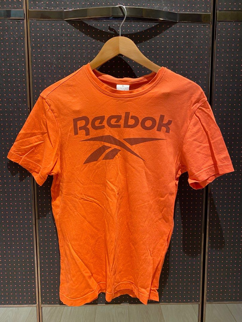 Vintage Reebok tshirt T shirt Carousell