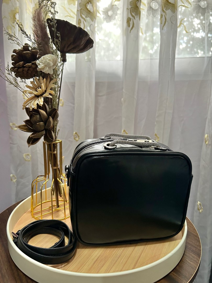 Zara camera bag discount