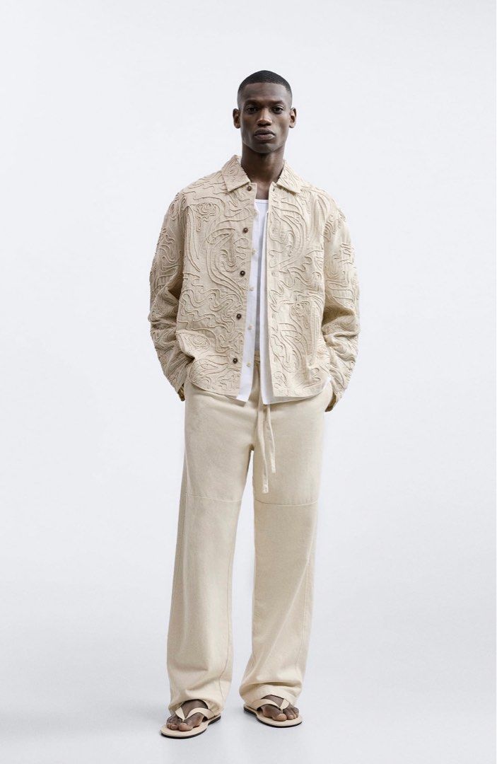 Zara Embroidered Overshirt (Category: Coats, Jackets and Outerwear) located in Cordon. Submitted by bitxybitx (Listing ID 1286489953, Image 2). Description: Zara Embroidered Overshirt Large Barely Use .