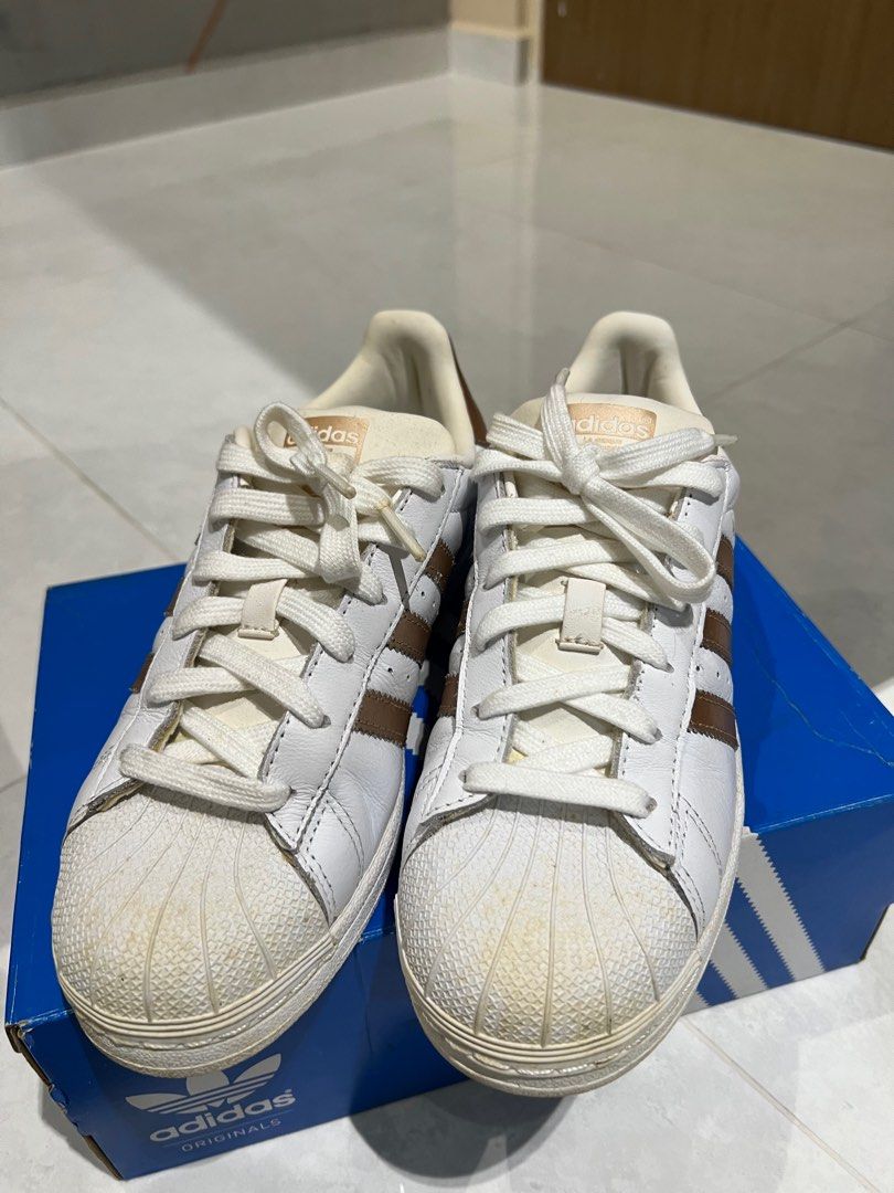 Adidas superstar metallic hot sale rose gold stripes