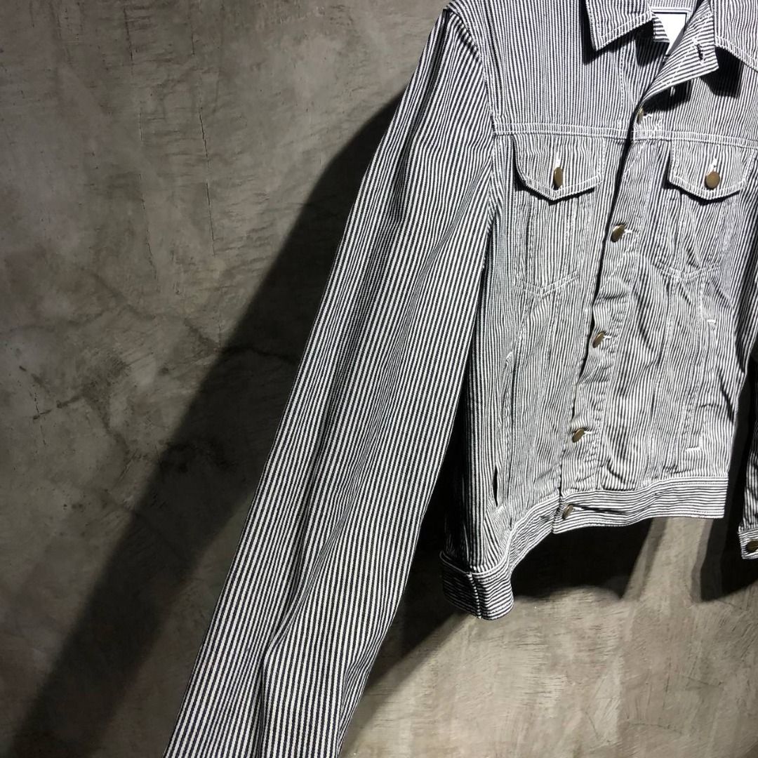 Ami Paris Alexandre Mattiussi Denim striped jacket (Category: Luxury Apparel) located in Quezon City. Submitted by johnpaulperezzz (Listing ID 1286682893, Image 3). Description: NAME: Ami Paris Alexandre Mattiussi Denim striped jacket COLOR: Black white SIZE: Small on tag FIT: Small Dimension: Width: 21 Length: 23 Shoulder: 18 Sleeves: 23 Hem: 18 CONDITION: 8/10 ISSUE: -stain at the back of the hem PRICE: 10k .
