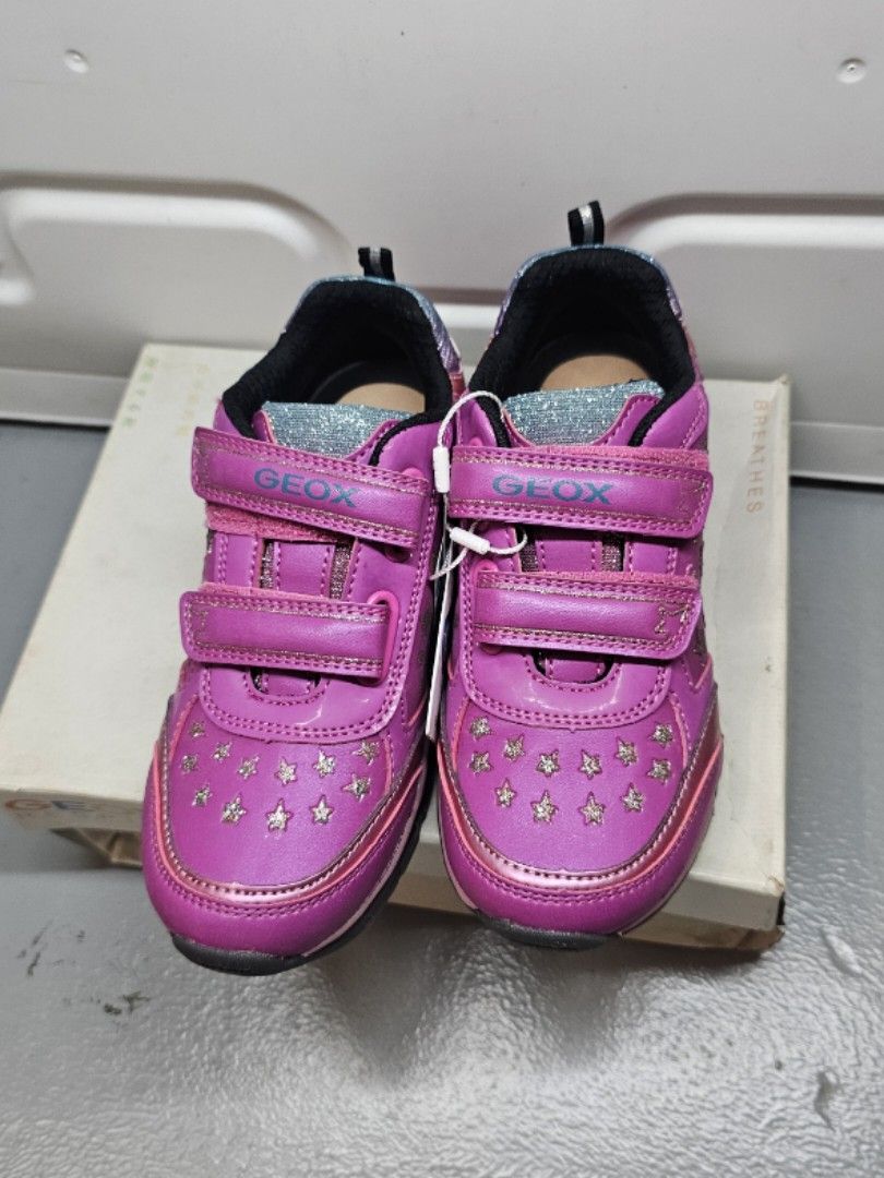 Geox hotsell pink shoes