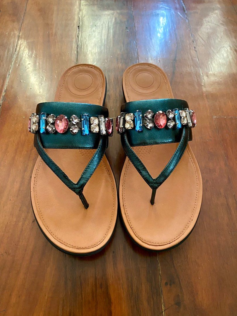 BNEW Fitflop Green Bejewelled Sandals US Size 8 Women s Fashion