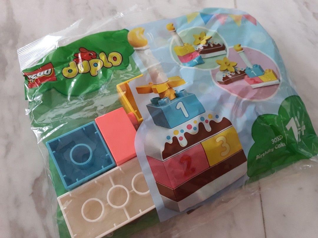 BNIB Lego Duplo Birthday Cake
