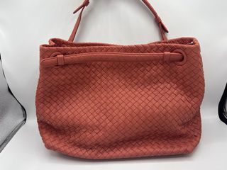 （分類：）位於 。 由 l.i.v.e.now 提交（商品編號 1286694468，圖片 1）。簡介： 。
