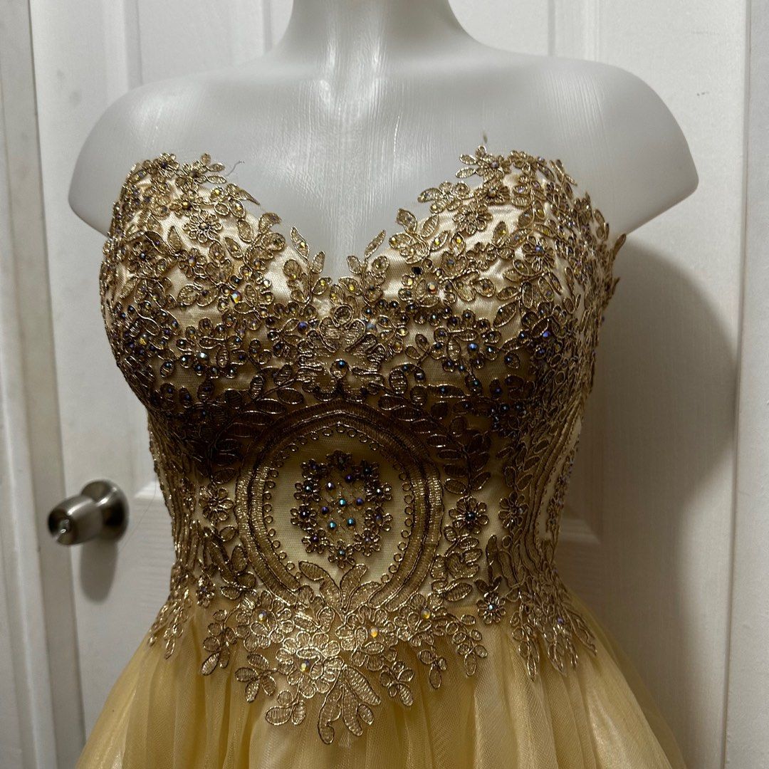 BRAND NEW STAR BOX gown prom dress event formal cocktail champagne