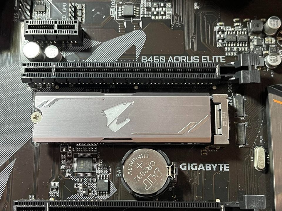 Gigabyte b450 hotsell aorus elite 3600