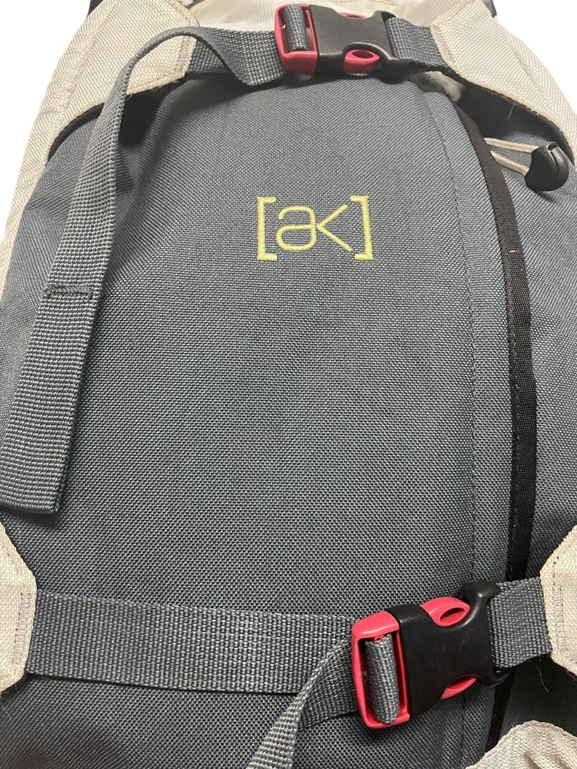 28 30l BURTON ak HIKING TRAVEL BACKPACK Men s Fashion Bags