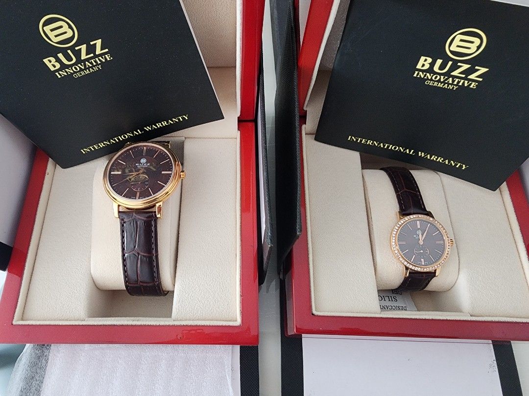 Buzz hot sale couple watch
