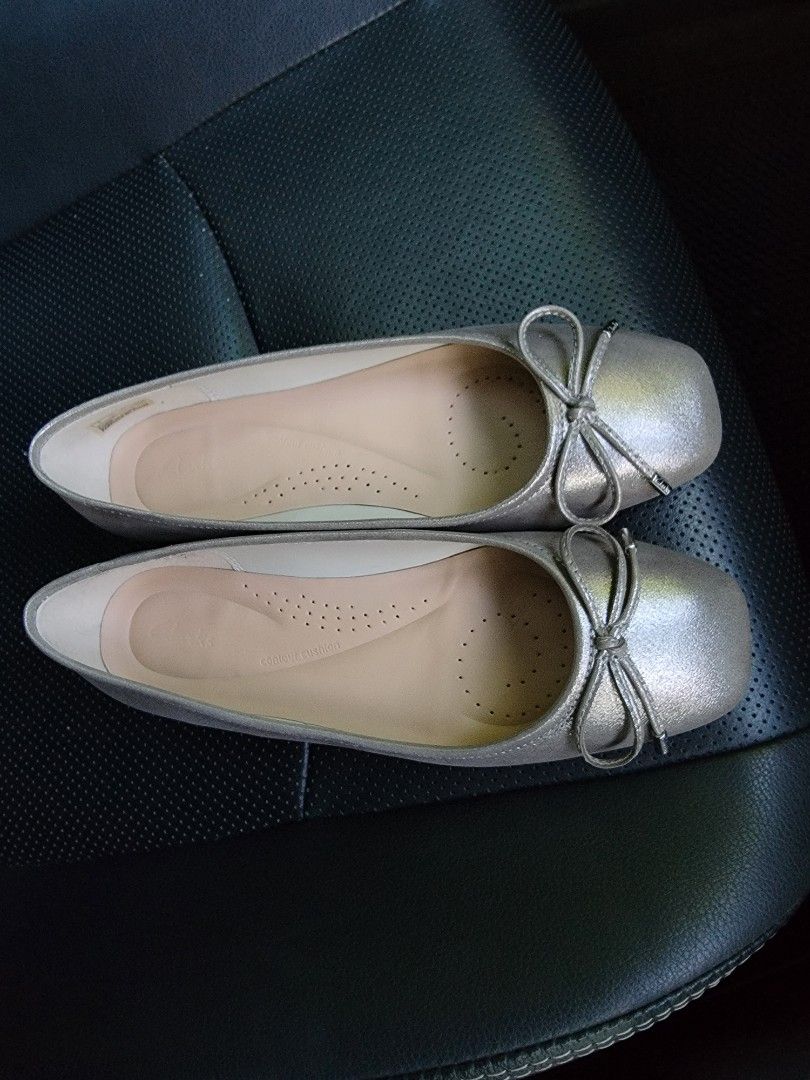 Clarks flats sale grey