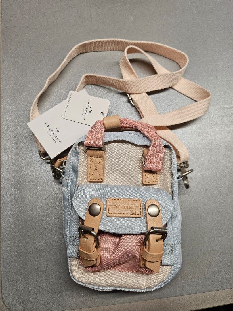 Doughnut macaroon clearance tiny crossbody