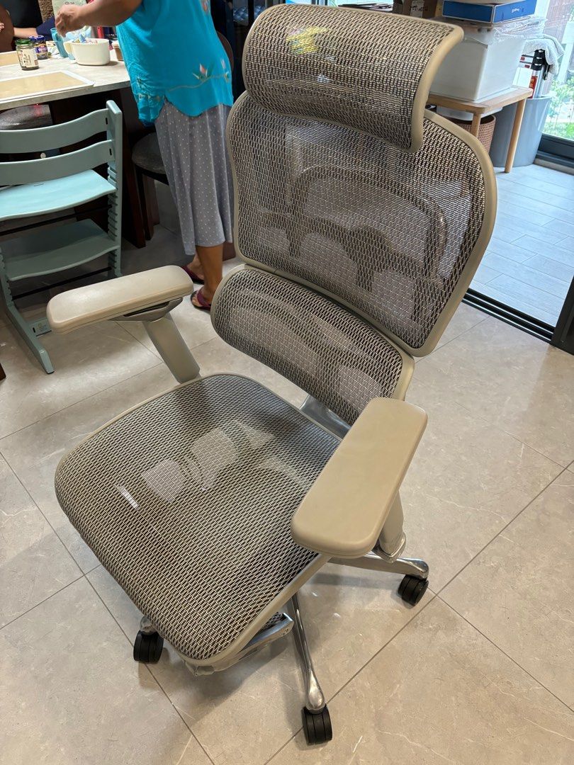 Ergonor chair shop