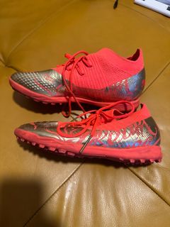 (Category: ) located in . Submitted by sneakerhead45 (Listing ID 1286805642, Image 1). Description: .