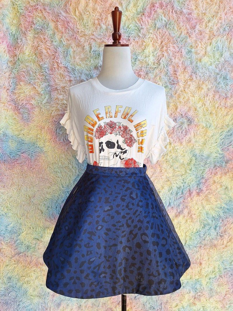 Goth Skull Skirt HARDY HARDY (Category: Skirts) located in Valenzuela. Submitted by ak4447 (Listing ID 1286768474, Image 1). Description: 🌷BLUE VIOLET SKIRT:HARDY HARDY 🪻WAIST:26” 🪻LENGTH:16” .