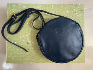 （分類：）位於 。 由 princessvalenria 提交（商品編號 1286663519，圖片 1）。簡介： 。