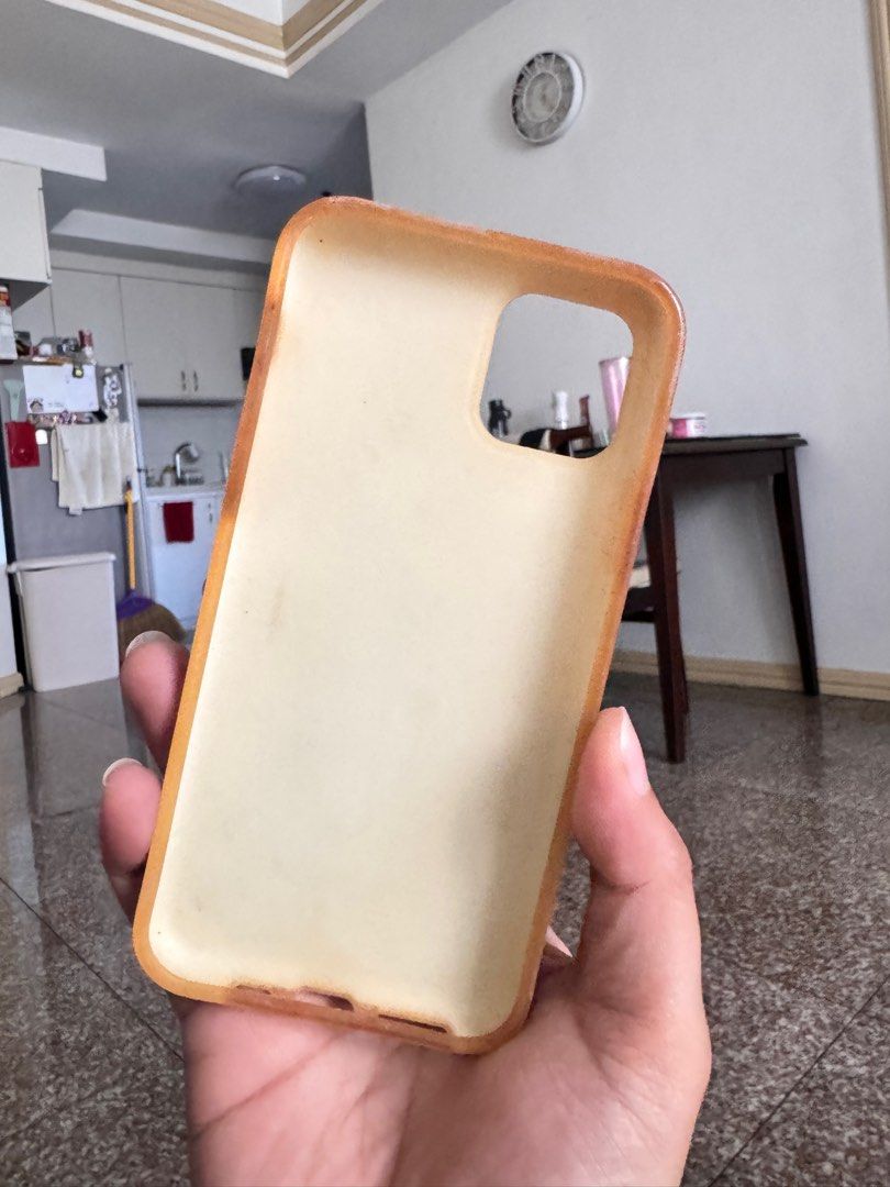 Iphone 11 Pro TAYLOR SWIFT FOLKORE ORIG MERCH (Category: Cases & Sleeves) located in Quezon City. Submitted by charmenella (Listing ID 1286664609, Image 2). Description: Original Taylor Swift Phone Case for Iphone 11 Pro Used twice, visible coloration: normal naman po ito sa mga cases but this is original taylor swift case so kung super fan ka at ndi maarte sulit ito 🤗🫶🏻 Negotiable kung SWIFTIES ka talaga (dapat may proof syempre para fair 🫶�