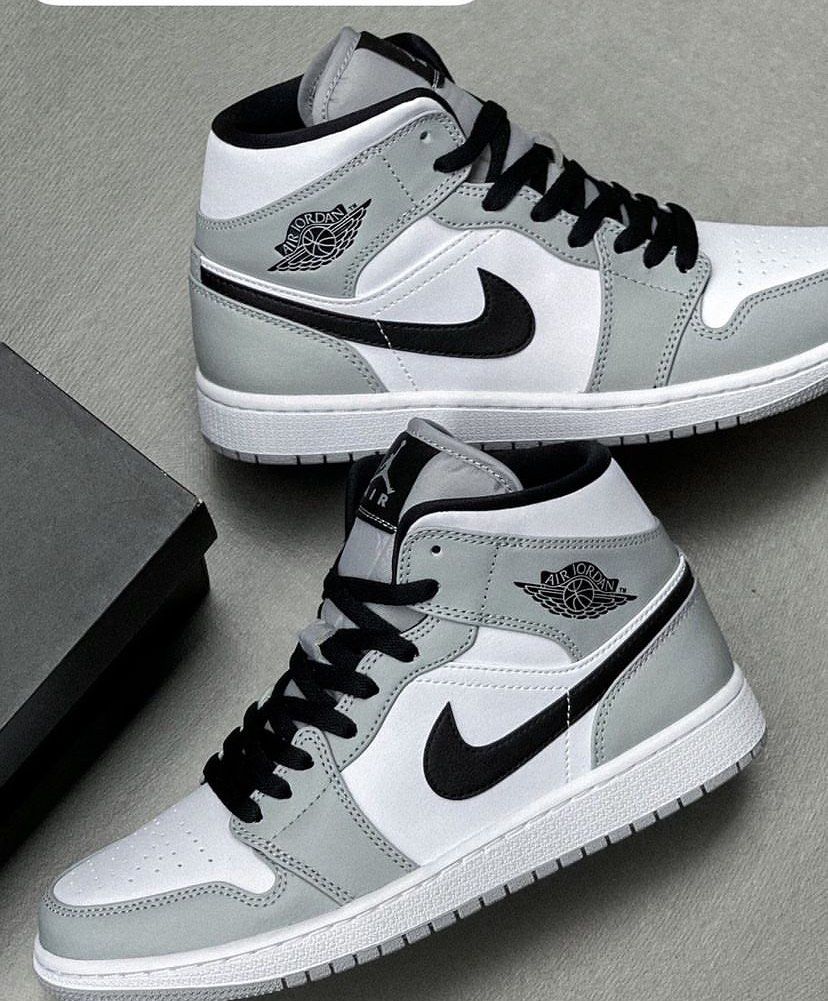 Jordan mid light smoke grey