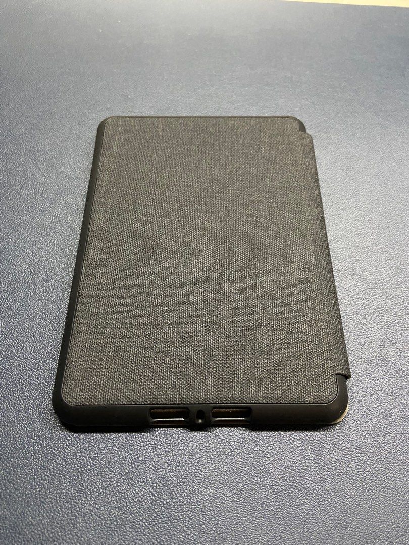Kindle Case 2019 10th Gen Basic 6inches case Black (Category: Laptop Bags & Sleeves) located in Quezon City. Submitted by denden.31 (Listing ID 1286689040, Image 3). Description: Kindle 2019 10th Gen Black Case Brand New! Bought for 320php but got the wrong size :( MOP: GCash MOD: Same day delivery Lalamove Grab Orage app checkout (sco) Please message me if you have any questions 😊.