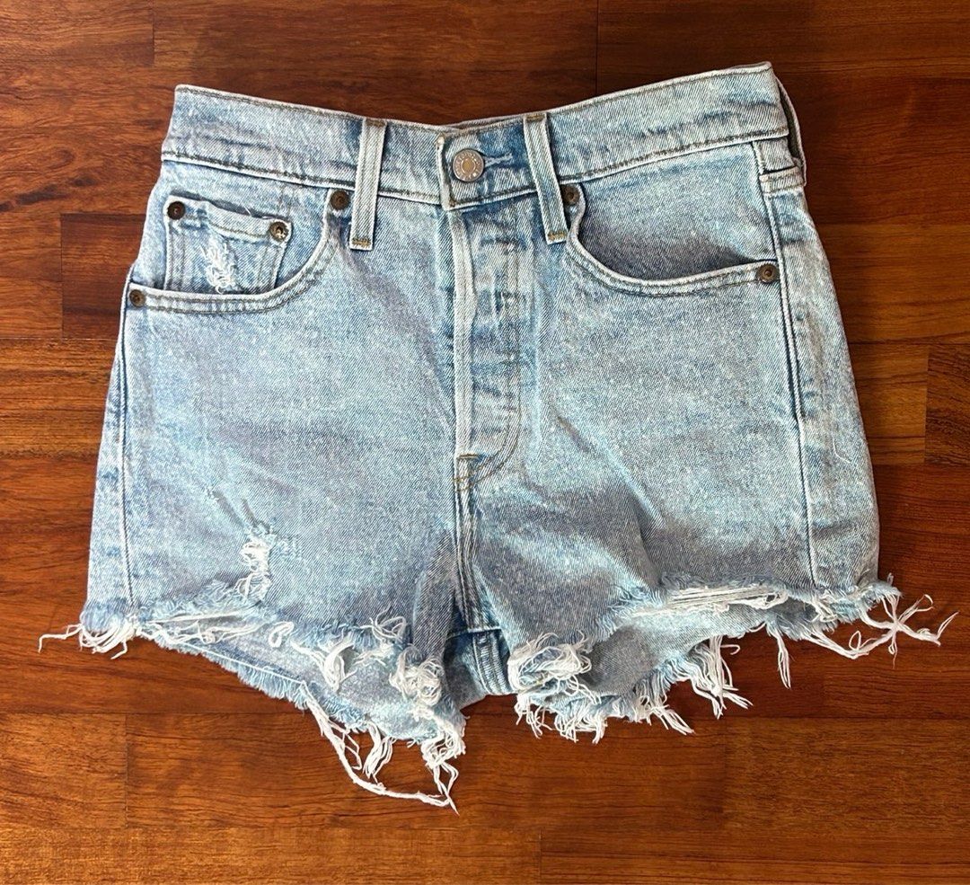 Levis w25 2025