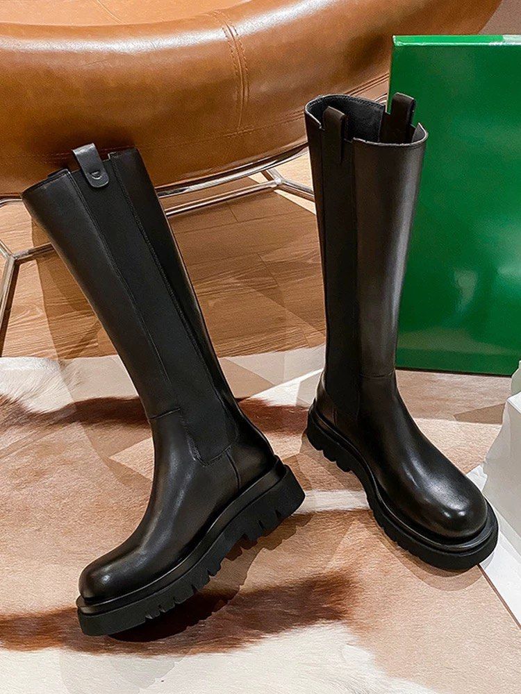Male high knee boots