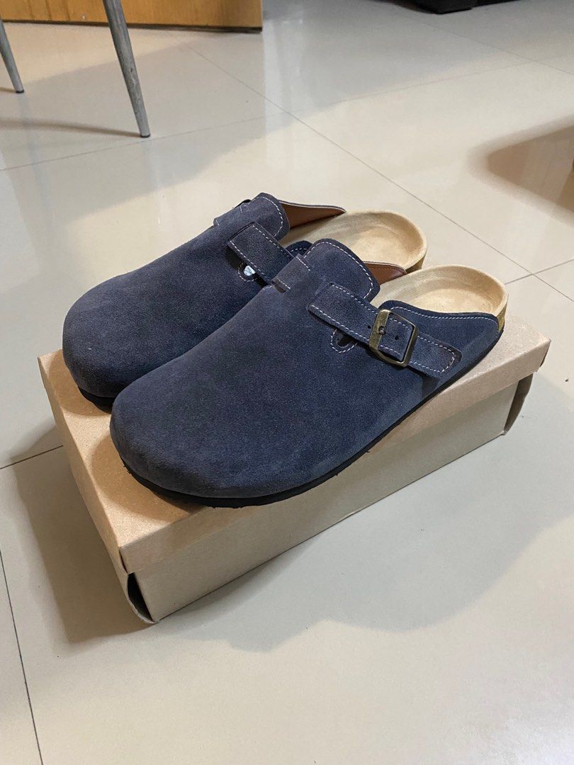 Marikina Clogs (Category: Slippers & Slides) located in Angeles City. Submitted by kabs_dc (Listing ID 1281036460, Image 3). Description: Handmade Birkenstock-inspired clogs made from the shoe capital of the Philippines, Marikina City For only P850, discounts are given for two orders or more. Sizes: Mens 6-11 Womens 5-9 ‼️REQUIRED DP ATLEAST 200 PESOS‼️ COLORS AVAILABLE •BLACK •BEIGE •TAUPE GRAY •GRAY •CHOCOLATE BROWN ‼️OPEN FOR WHOLE SALE‼️.