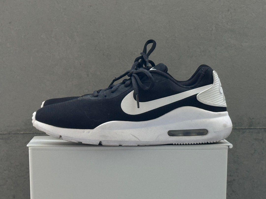 Womens nike air max oketo store