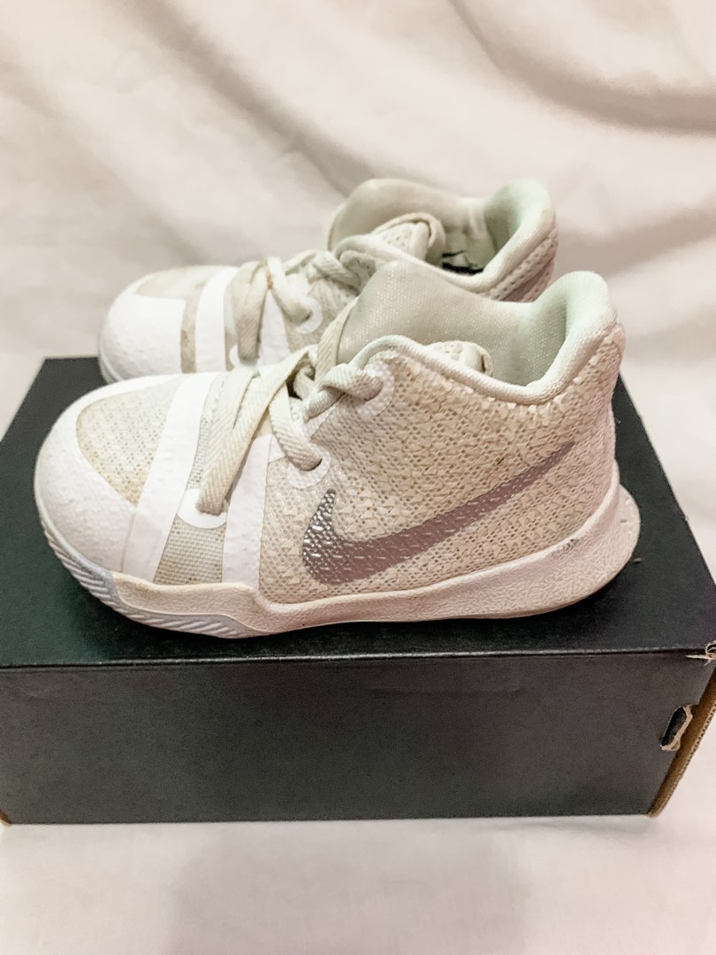 Nike Kyrie 3 td slip on vintage size 5c