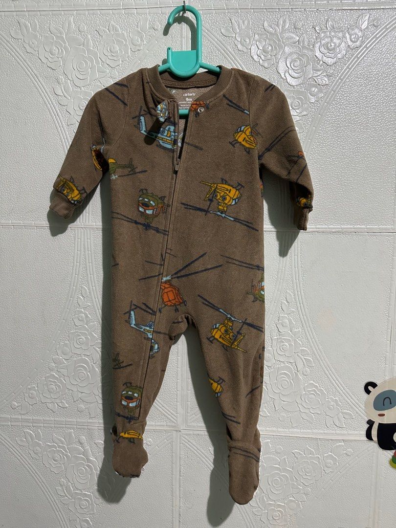 Overall bodysuit (Category: Babies & Kids Fashion) located in Pasay City. Submitted by maljake (Listing ID 1286764080, Image 1). Description: seldom used. Makapal tela.
