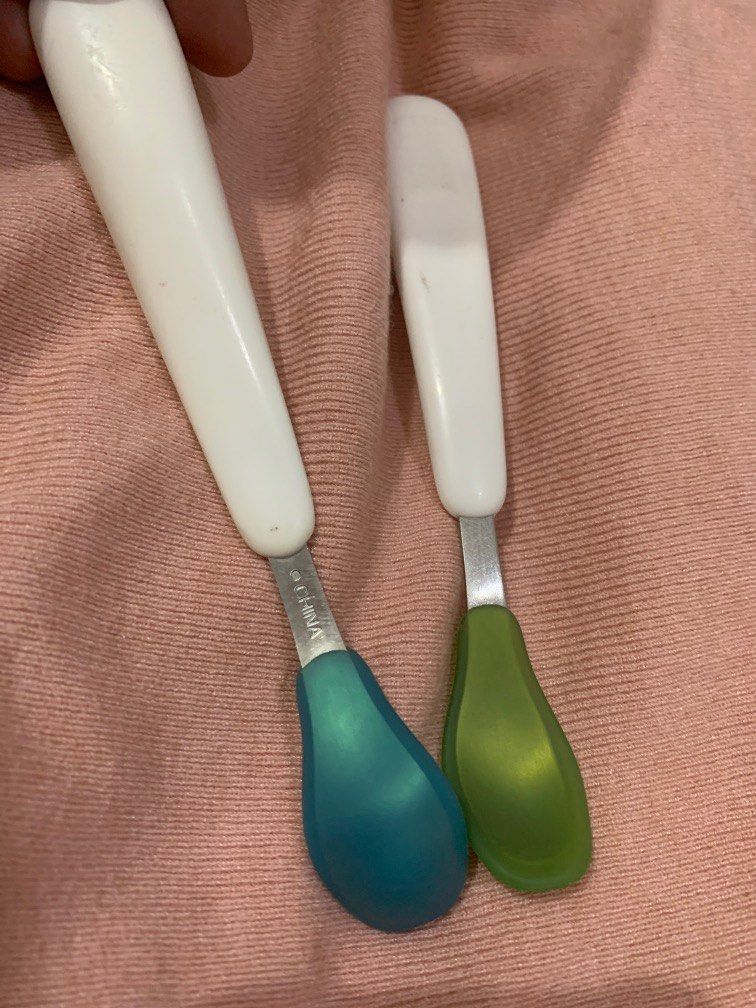 OXO tot on the go feeding (Category: Weaning & Toddler Feeding) located in Quezon City. Submitted by beanne17 (Listing ID 1286665571, Image 2). Description: 150 each no case spoon only.