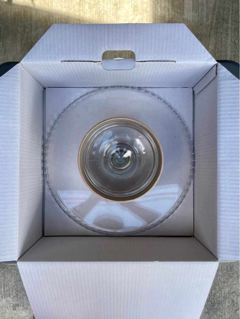 Pasabahce Patisserie / Footed Serving Plate (Category: Bakeware) located in Marikina City. Submitted by krgcom (Listing ID 1286774487, Image 3). Description: Pasabahce Patisserie / Footed Serving Plate RFS: decluttering Status: lightly used; with box SRP: PHP 1,750 (at Gourdo’s) Selling price: PHP 1,000 each Specs and reviews: https://homestamp.shop/products/glass-patisserie-cake-stand Three (3) units available.