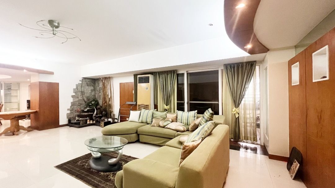 Picture of Edgeworth condo set for Family Church parking lot in West Palm Beach