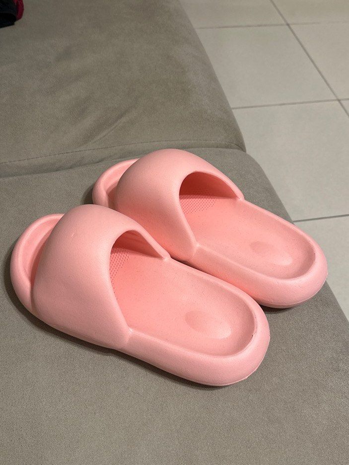 Red outlet pink slides