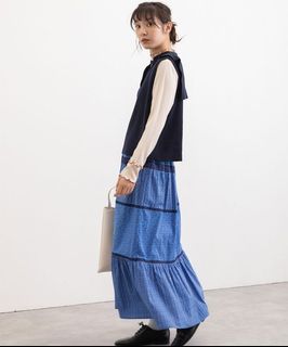 Pou dou dou Hiiragi print pattern switching tiered long skirt