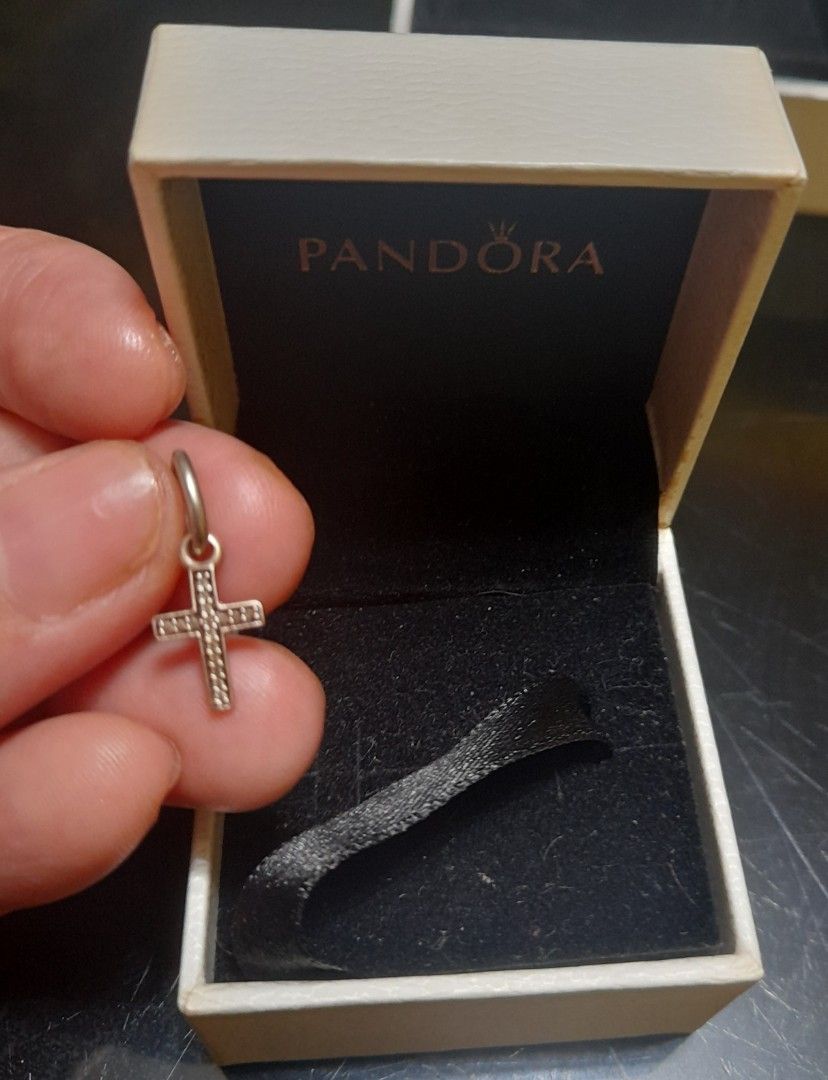 Pandora symbol of faith charm hotsell