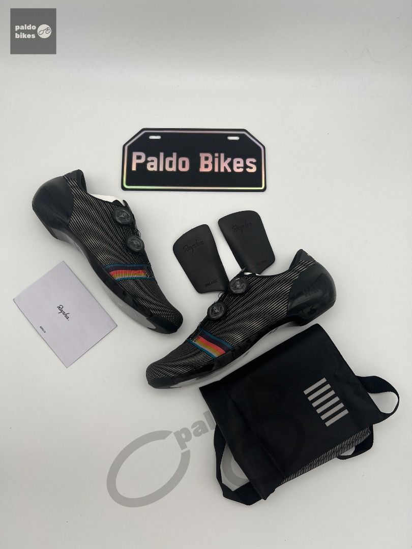 Rapha x Paul Smith Pro Team Shoes (Size: 43) (Category: Bicycles) located in Cavite. Submitted by paldobikes (Listing ID 1286692970, Image 1). Description: Rapha x Paul Smith Pro Team Shoes ⚜️ Rapha x Paul Smith Pro Team Shoes --- 14,999 PHP Only --- ⚜️ Created as part of the Paul Smith + Rapha capsule collection, these black pro team Powerweave shoes feature a limited edition design. ⚜️ The DWR coated, one piece 3D-woven Powerweave fabric materi