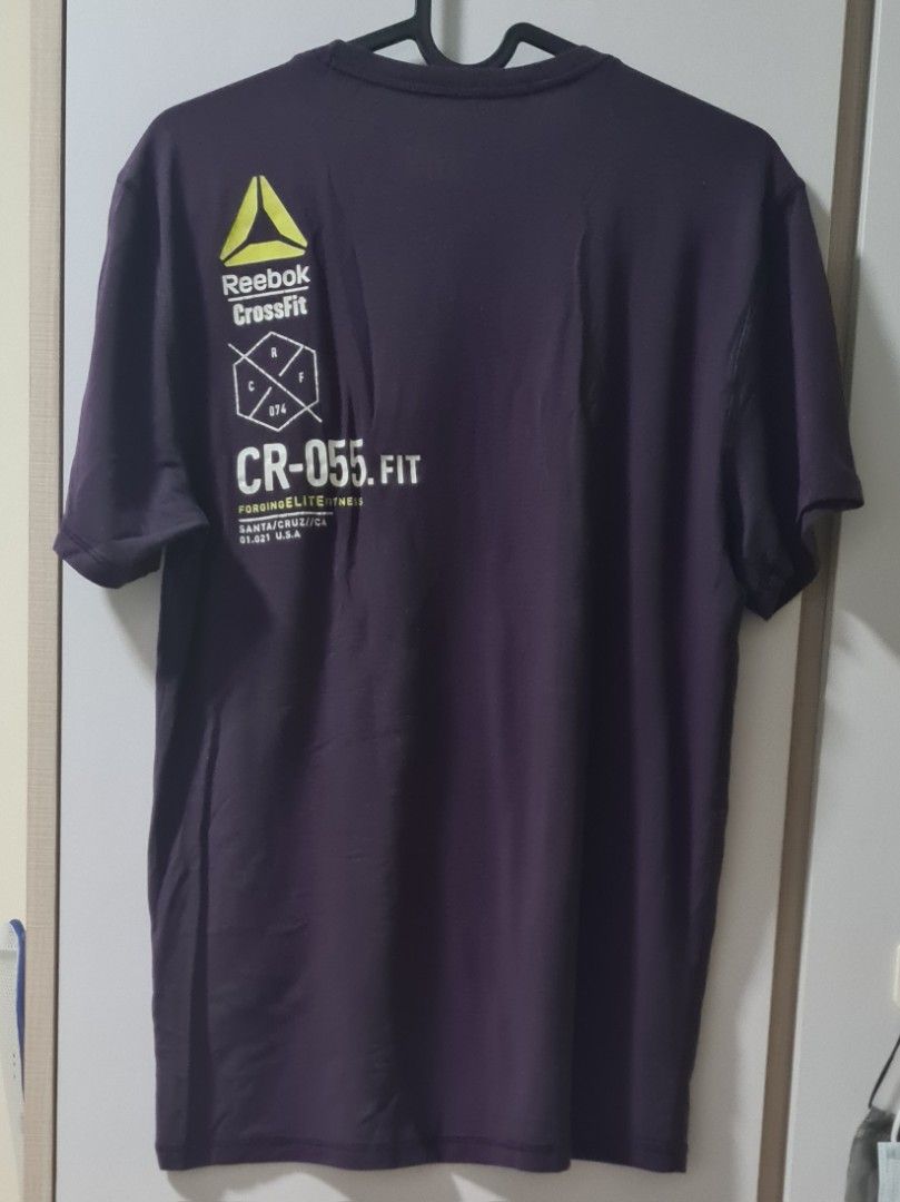 Reebok T shirt Size M